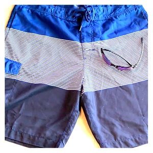 Old Navy men’s 🏊‍♀️ trunks
